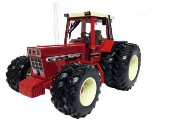 Britains BR42802 INTERNATIONAL 956XL W/DUAL WHEELS 1:32 Modellino
