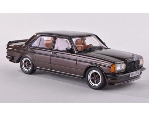 Neo Scale Models NEO45535 MERCEDES 280E (W123) AMG 1980 MET.DARK BROWN 1:43 Modellino