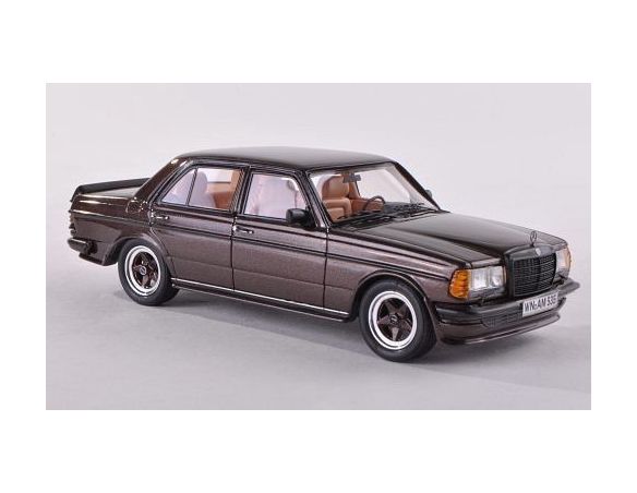 Neo Scale Models NEO45535 MERCEDES 280E (W123) AMG 1980 MET.DARK BROWN 1:43 Modellino
