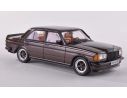 Neo Scale Models NEO45535 MERCEDES 280E (W123) AMG 1980 MET.DARK BROWN 1:43 Modellino