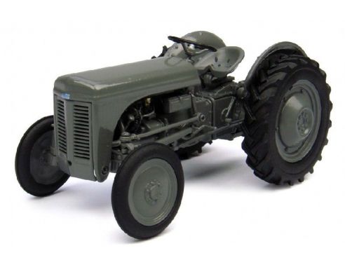 Universal Hobbies UH4189 FERGUSON TEA 20 1:32 Modellino