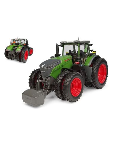 UNIVERSAL HOBBIES UH6876 FENDT 1052 VARIO US VERSION WITH DUAL CROP TIRES 1:32 Modellino