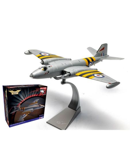 CORGI AA34711 ENGLISH ELECTRIC CANBERRA B.6WT370 Wg.Cdr.Paul Mallorie 1:72 Modellino