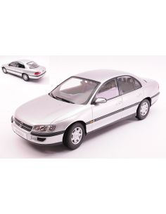 TRIPLE 9 T9-1800430 OPEL OMEGA B 1996 SILVER 1:18 Modellino