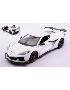 WELLY WE24120W CHEVROLET CORVETTE Z06 2023 WHITE 1:24 Modellino