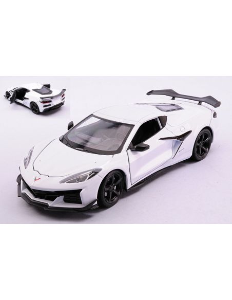 WELLY WE24120W CHEVROLET CORVETTE Z06 2023 WHITE 1:24 Modellino