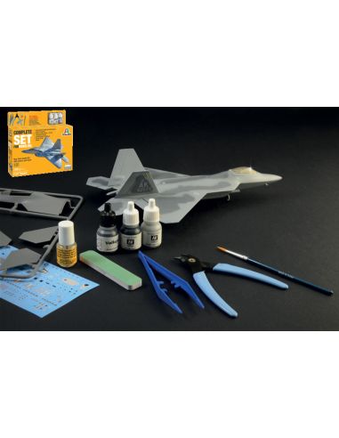 ITALERI IT72011 F-22 RAPTOR KIT 1:72 Modellino