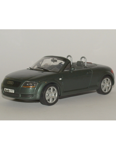 Revell 8979 AUDI TT ROADSTER GREEN 1:18 Modellino