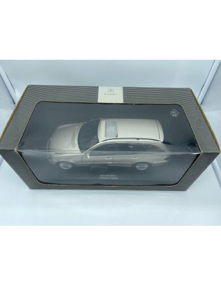 MERCEDES BENZ E-KLASSE T-MODELL CLASS 1:18 Modellino