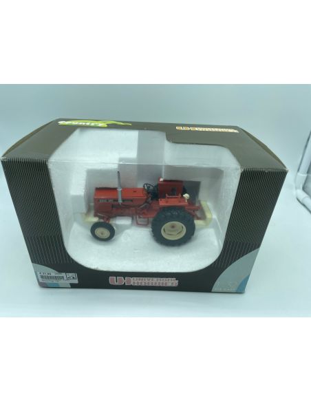 UNIVERSAL HOBBIES UH2675 TRATTORE RENAULT 551 1:32 Modellino