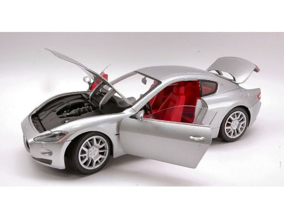 Mondo Motors MM50041 MASERATI GRANTURISMO 2007 1:18 Modellino
