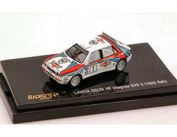 Busch B38814 LANCIA DELTA HF MARTINI 1:87 Modellino