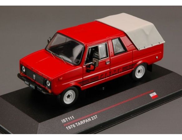 IST Models IST111 TARPAN 237 1976 RED 1:43 Modellino