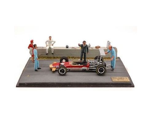 Microworld MWBE13 DIORAMA LOTUS G.HILL 1968 WORLD CHAMPION 1:43 Modellino