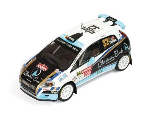 Ixo model RAM403 FIAT GRANDE PUNTO N.32 WALES GB RALLY 2009 SOUSA-CARVALHO 1:43 Modellino