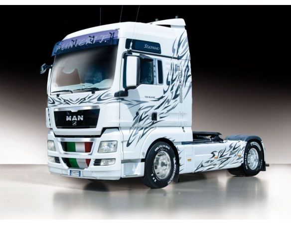 Italeri IT3877 MAN TGX XXL KIT 1:24 Modellino