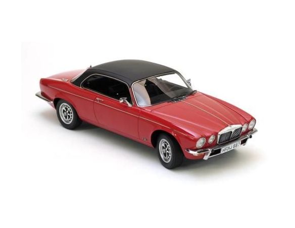 Neo Scale Models NEO18087 DAIMLER DOUBLE SIX COUPE' RED 1:18 Modellino
