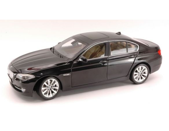 Welly WE4558 BMW 5 SERIES GT 2010 BLACK 1:18 Modellino