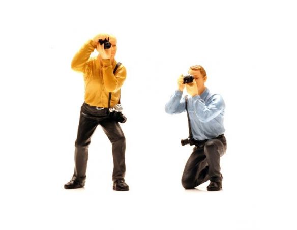 True Scale Miniatures TSM13AC15 PHOTOGRAPHERS Pz.2 1:18 Figurini