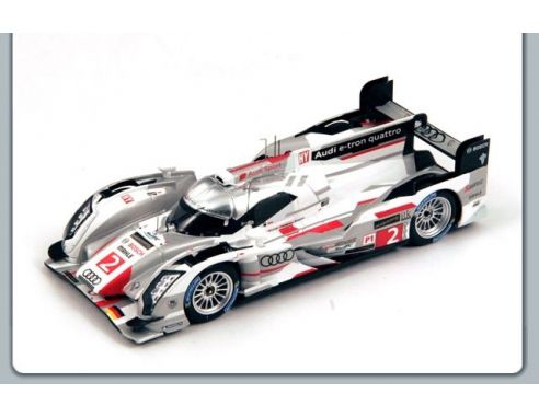 Spark Model S43LM13 AUDI R18 E-TRON QUATTRO N.2 WINNER LM 2013 DUVAL-KRISTENSEN-MCNISH 1:43 Modellino