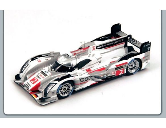 Spark Model S43LM13 AUDI R18 E-TRON QUATTRO N.2 WINNER LM 2013 DUVAL-KRISTENSEN-MCNISH 1:43 Modellino