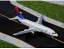 Schuco 3557430 BOEING 737-200 DELTA EXPRES 1/400 Modellino