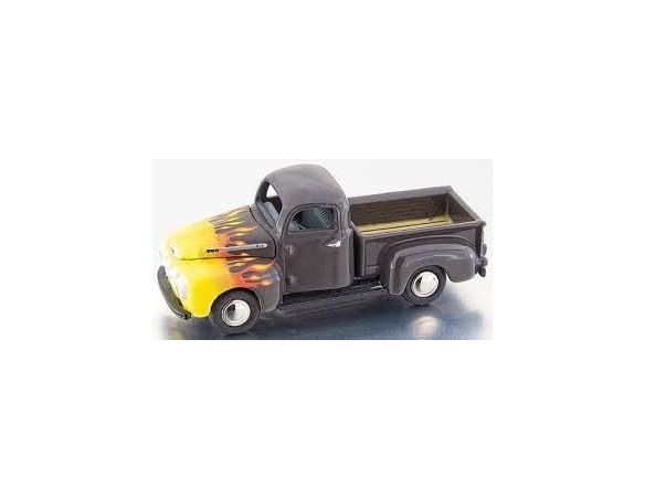 Bub 09303 FORD F100 'FLAMMENDESIGN' 1/87 Modellino