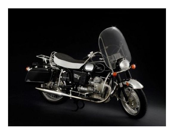 Italeri IT4513 MOTO GUZZI 850V CALIFORNIA (PCS 770) KIT 1:6 Modellino