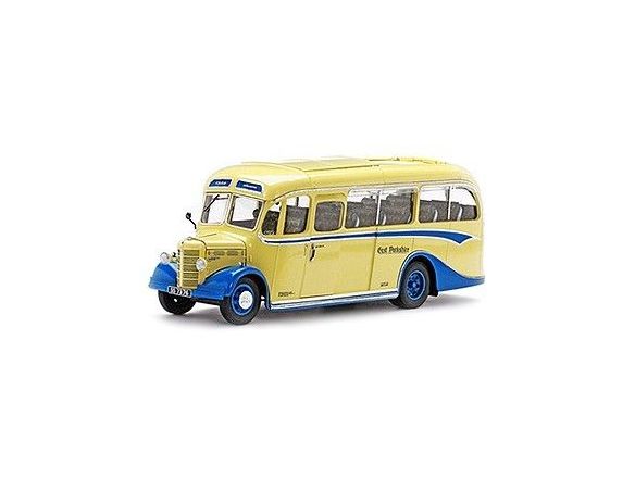 Vitesse 05010 BEDFORD OB COACH-BRIDLINGTON 1/24 Modellino