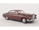 Neo Scale Models NEO43908 JAGUAR 420 G 1967 RED/BROWN 1:43 Modellino