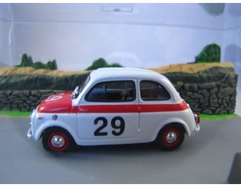 500 018 FIAT 500 NUOVA SPORT n.29 1:43 Modellino