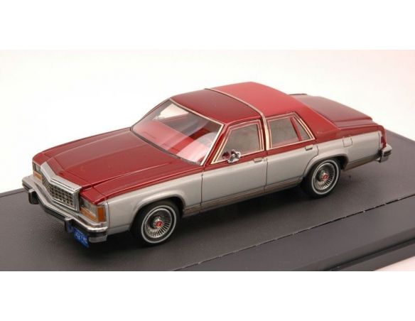 Matrix MX20603-402 FORD CROWN VICTORIA 1986 SILVER/RED ED.LIM. 1 OF 408 1:43 Modellino