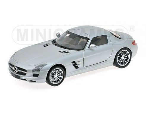 Minichamps PM100039029 MERCEDES SLS AMG 2010 MATT SILVER 1:18 Modellino