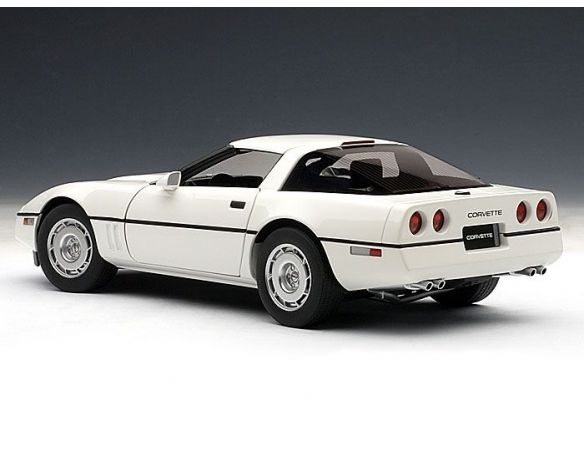 Auto Art / Gateway AA71243 CHEVROLET CORVETTE 1986 WHITE 1:18 Modellino