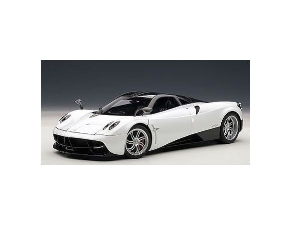 Auto Art / Gateway AA78267 PAGANI HUAYRA 2012 WHITE 1:18 Modellino