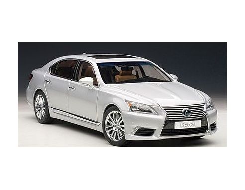 AUTOART AA78841 LEXUS LS600hL 2013 SILVER 1:18 Modellino