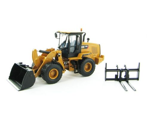Norscot NR55228 CAT 938K WHEEL LOADER WITH INTERCHANGEABLE WORK TOOLS 1:50 Modellino