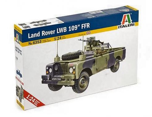 Italeri IT6353 LAND ROVER 109 LWB FFR KIT 1:24 Modellino