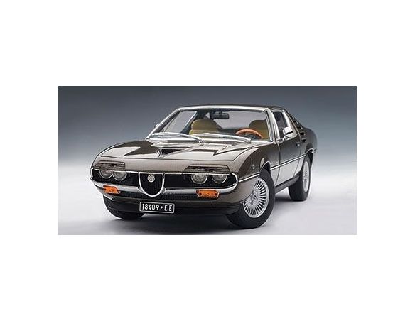 Auto Art / Gateway AA70173 ALFA ROMEO MONTREAL 1972 BROWN 1:18 Modellino