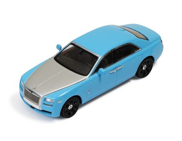 Ixo model MOC168P ROLLS ROYCE GHOST 2010 LIGHT BLUE/SILVER 1:43 Modellino