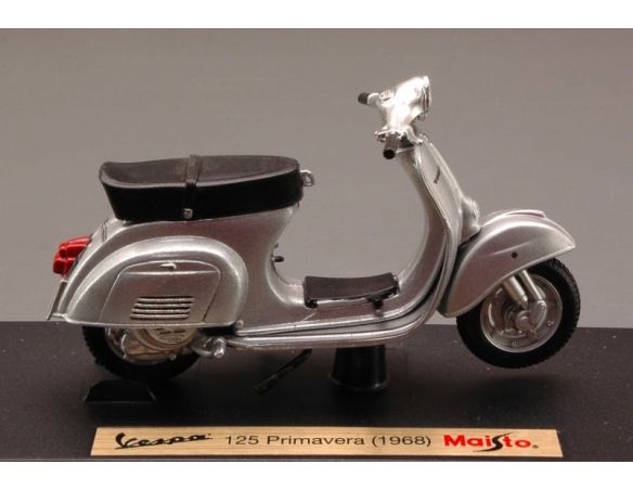 Maisto MI4274S VESPA 125 PRIMAVERA 1968 SILVER 1:18 Modellino