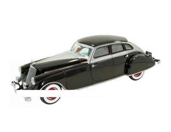 Signature SIGN68632 PIERCE ARROW 1933 BLACK/SILVER 1:18 Modellino