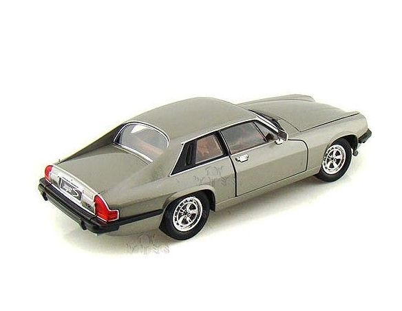 Yat Ming YM92658S JAGUAR XJS 1975 SILVER 1:18 Modellino