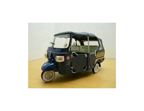 Italeri IT68006 APE CALESSINO PRESIDENZA DELLA REPUBBLICA LIMITED EDITION 2007 BLUE 1/18 Modellino