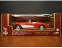 Road Legends 66303 CHEVROLET CORVETTE 1957 RED 1/24 Scatola rovinata Modellino
