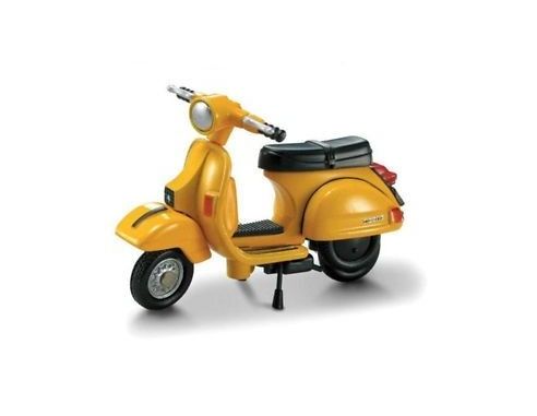 New Ray NY06047 VESPA P200E ORANGE 1:32 Moto Modellino