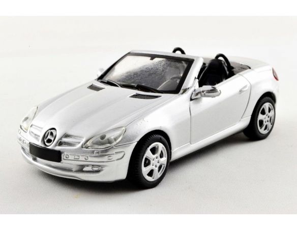 New Ray NY19103 Mercedes Benz SLK 350 (2005) 1/43 auto Modellino