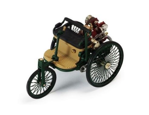 Ixo Model CLC138 BENZ PATENT MOTOR PATENT MOTORWAGEN 1886 1:43 Modellino