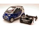Maisto MI31852 SMART FORTWO COUPE' METALLIC BLUE W/ADDITIONAL PANEL BLACK 1:18 Modellino