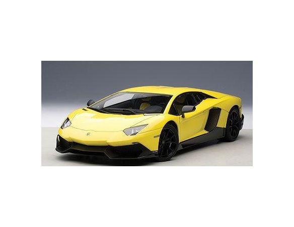 Auto Art / Gateway AA74681 LAMBORGHINI AVENTADOR LP720 50th ANNIVERS.2013 YELLOW 1:18 Modellino